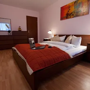 Apartment Atomis, Dusseldorf