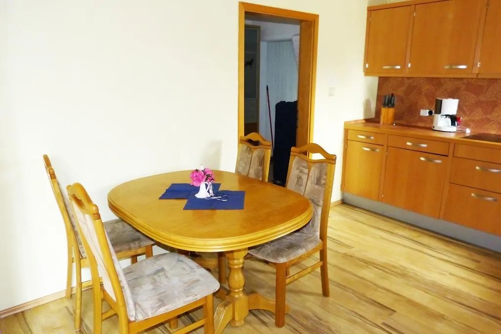 Messe-Zimmer Tus-Treff Homestay
